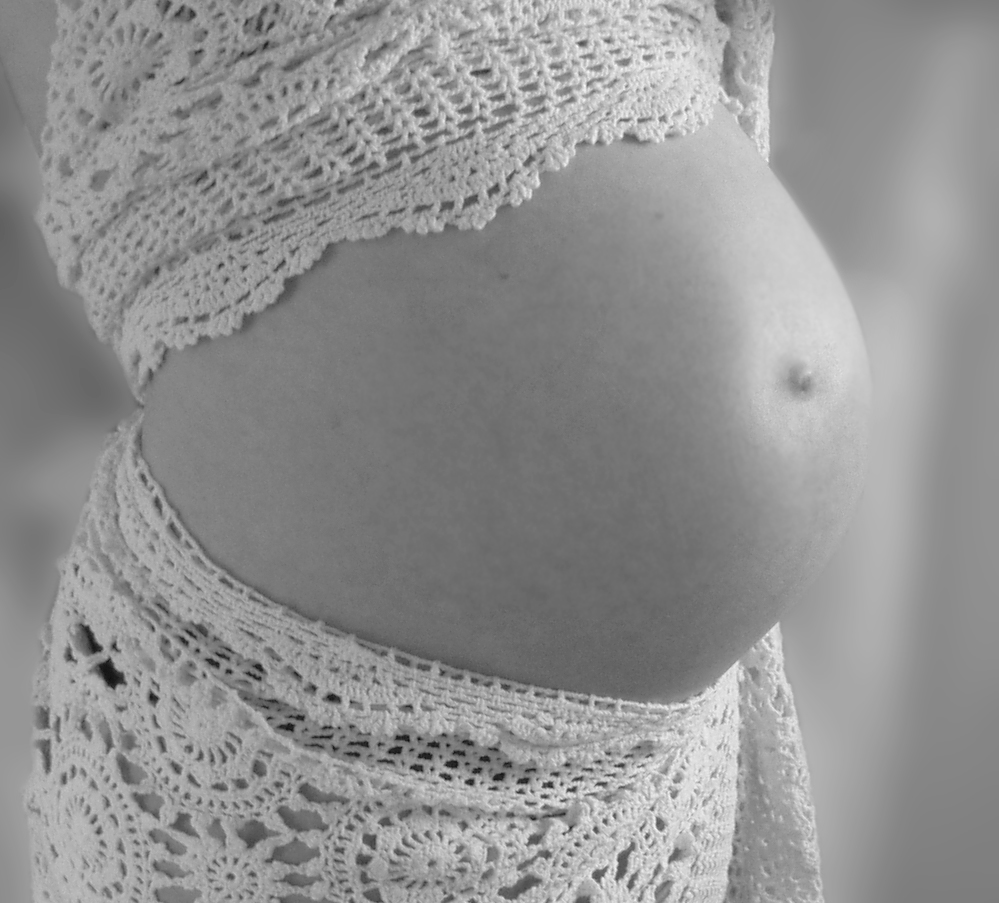 pregnant belly 1313787